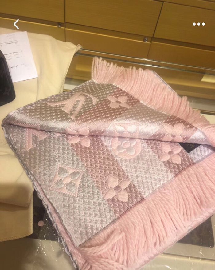 Louis Vuitton Scarf LV00154